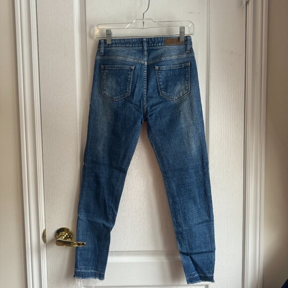 SPAO Mid to High Rise Distressed Skinny Jeans - Picture 4 of 6